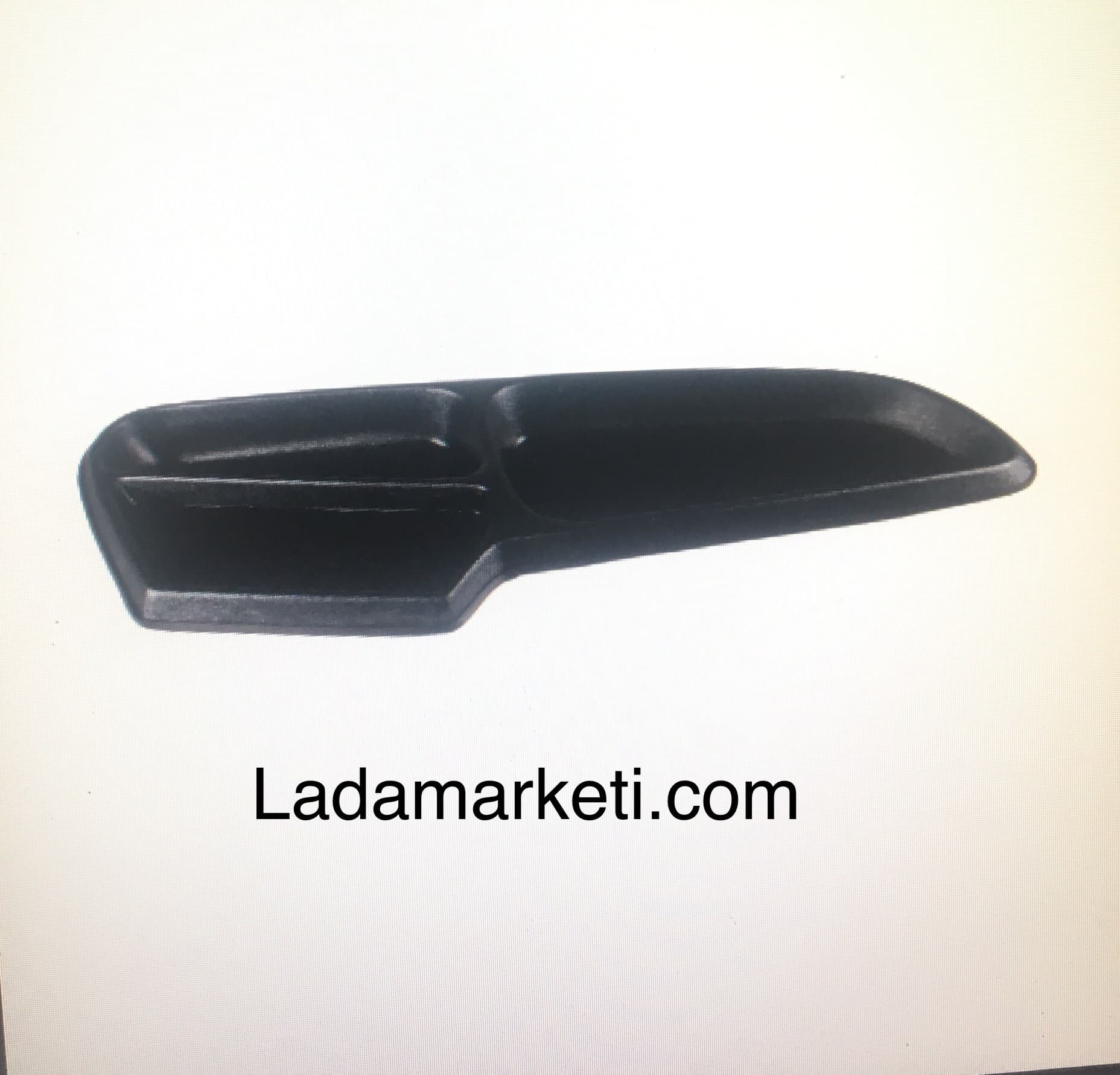 LADA VEGA TORPİDO GÖGÜS ÜSTÜ BARDAKLIK