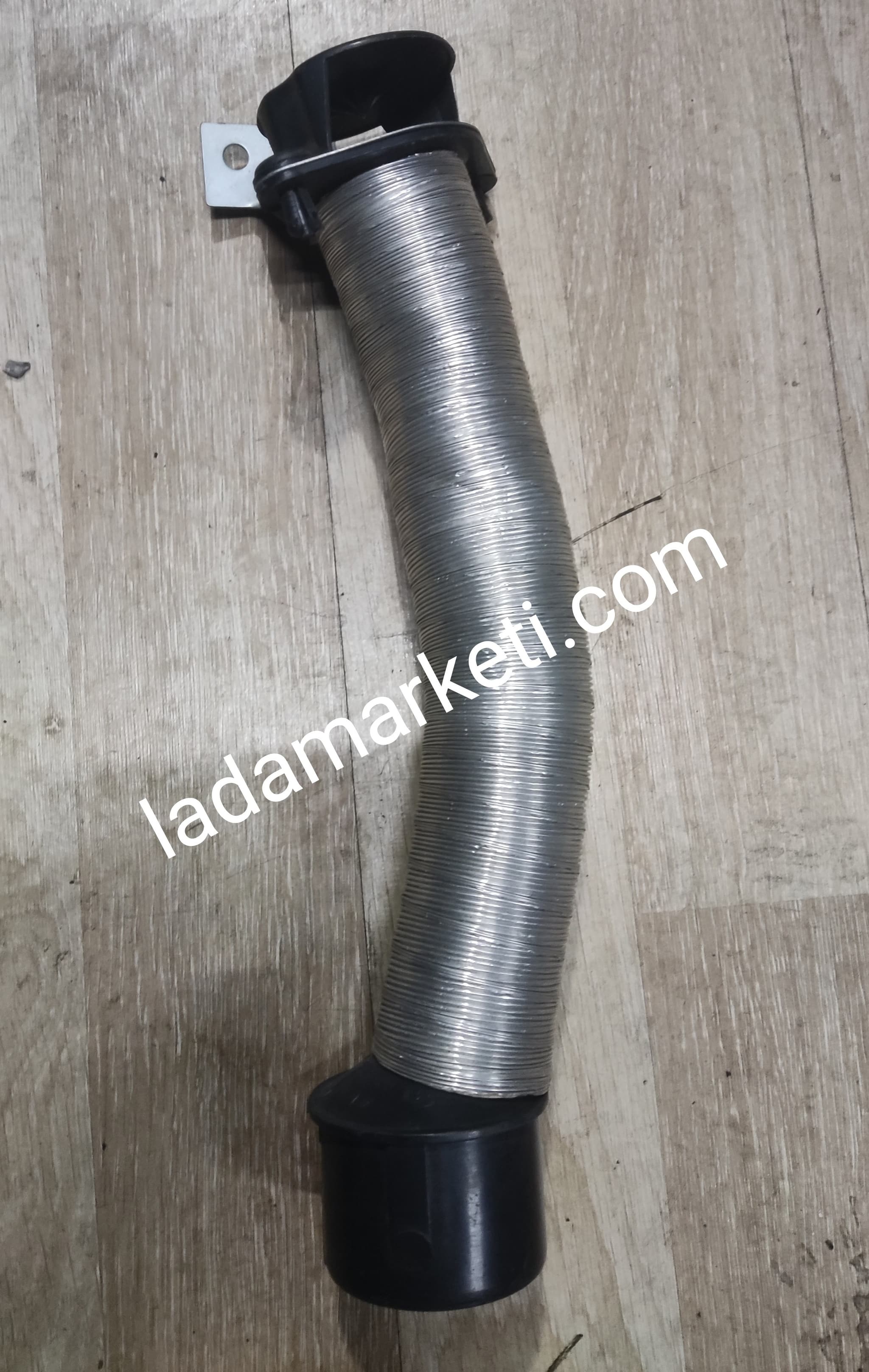 LADA SAMARA ENJ HAVA EMİŞ ALT BORUSU