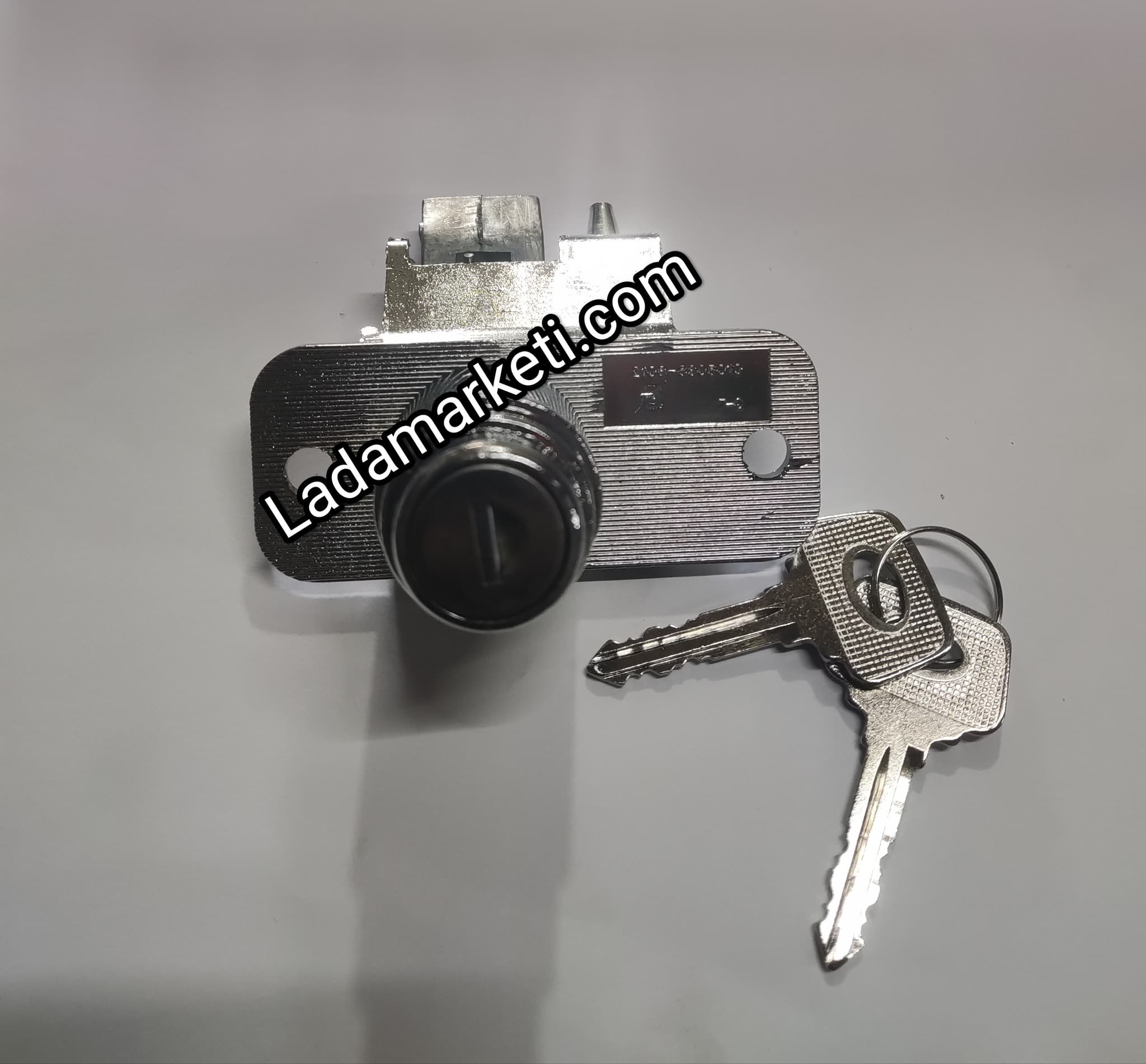 LADA SAMARA BAGAJ KİLİDİ RUS